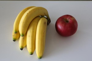 ダイエット中　冬　食べ物　オススメ　果物　バナナ　リンゴ