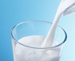 牛乳　ダイエット　良い　カルシウム　タンパク質　ビタミン類
