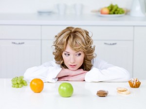 ダイエット中　間食　おやつ　選び方　満腹感　低カロリー　噛みごたえ